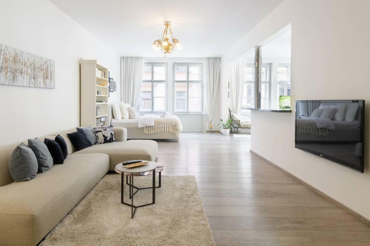 Apartmán Stylish, Light-filled In The Historic Center Prague
